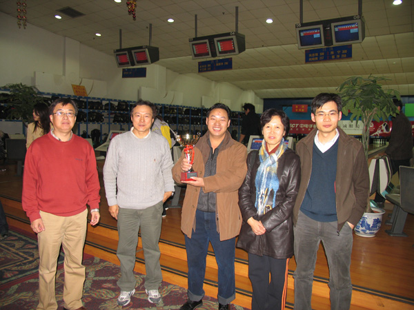 机关队获团体冠军